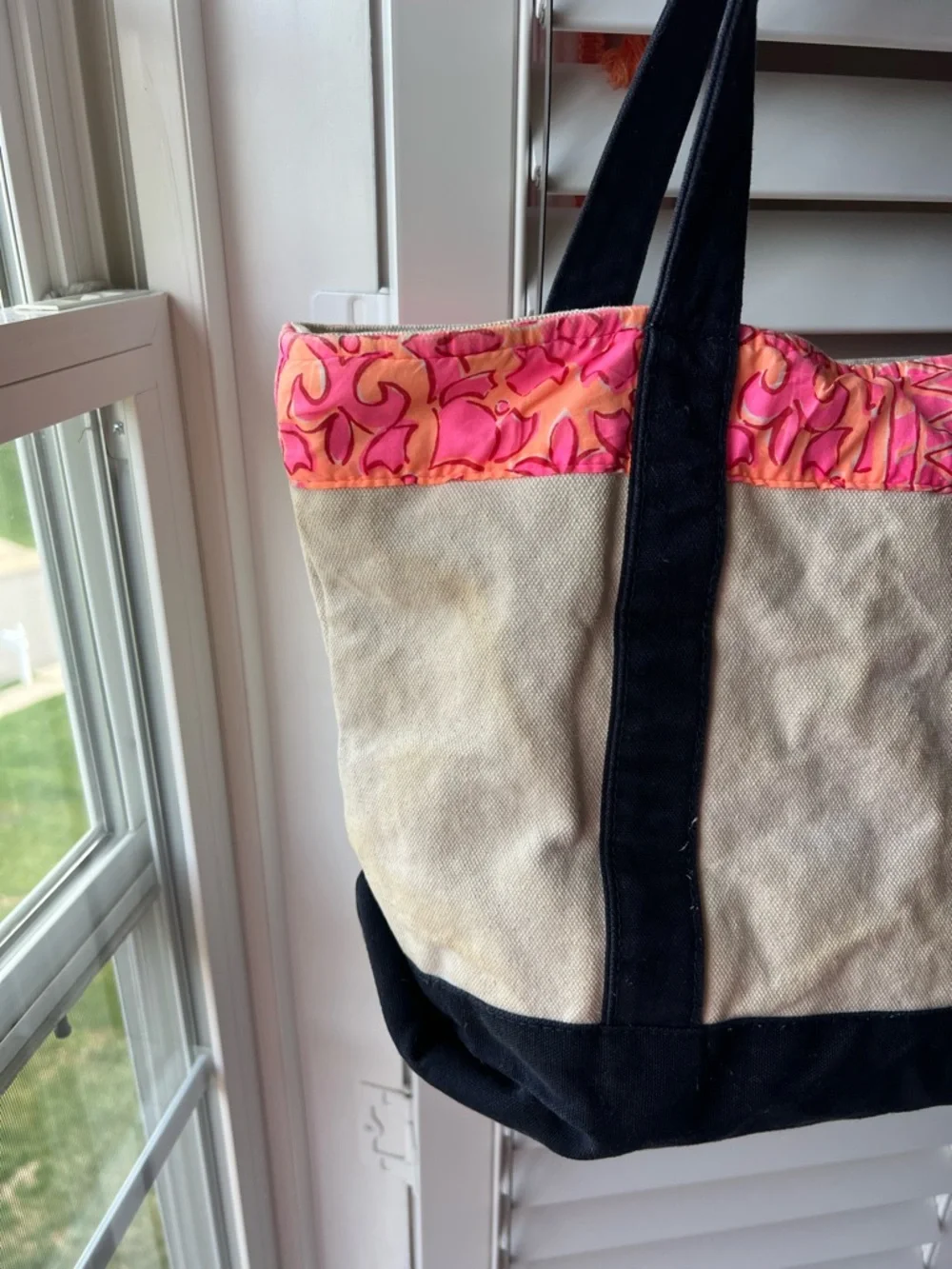 Vineyard Vines Tote Bag - Picture 3 of 7